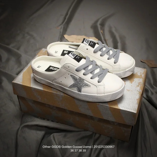 Louis Vuitton Sneakers Low-Top Monogram Lace-Up product detail image 5
