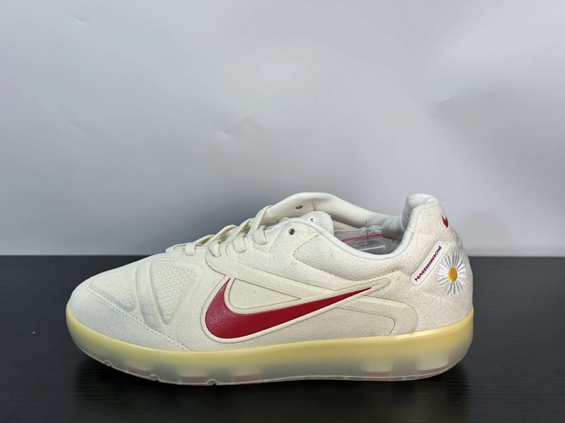 SY Peaceminusone X Cryoshot Ctr360 Maestri Ll Natural University Red