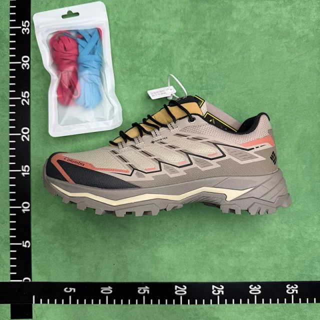 Columbia Sneakers GORE-TEX trail hiking product detail image 32