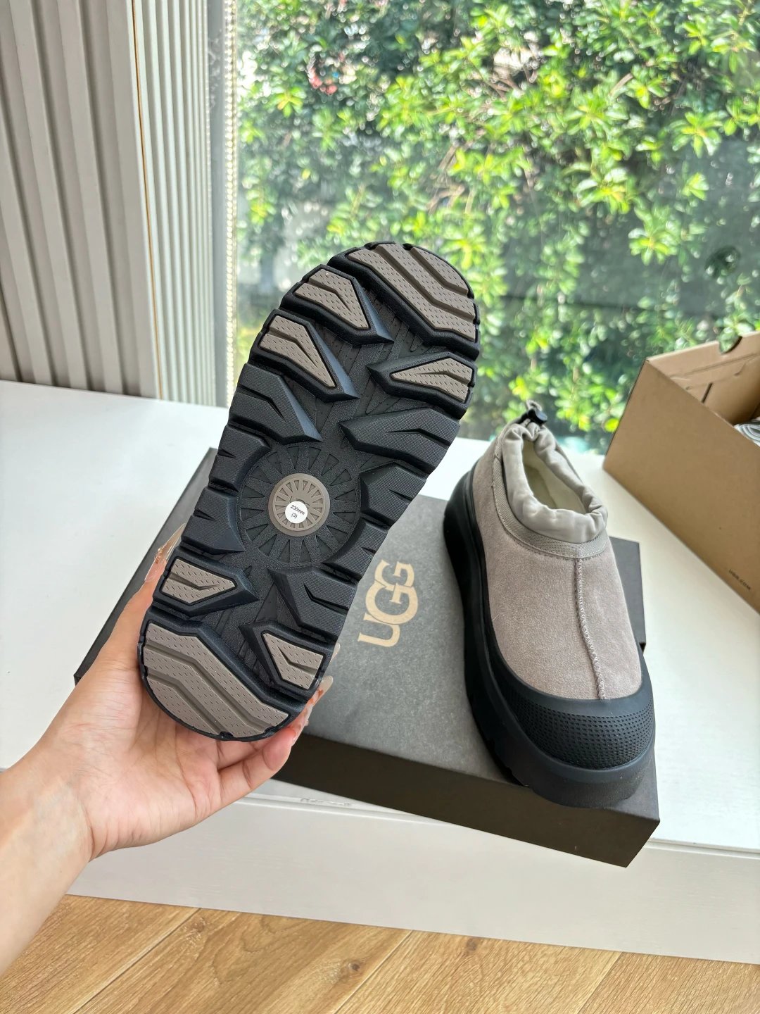 UGG Unisex Light Grey Suede Wool Platform Shoes, FW - Gallery Image 6 - Detailed View