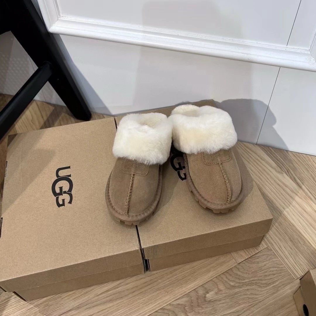 UGG FW New Platform Mini Chestnut Shearling Boots​ - Gallery Image 4 - Detailed View