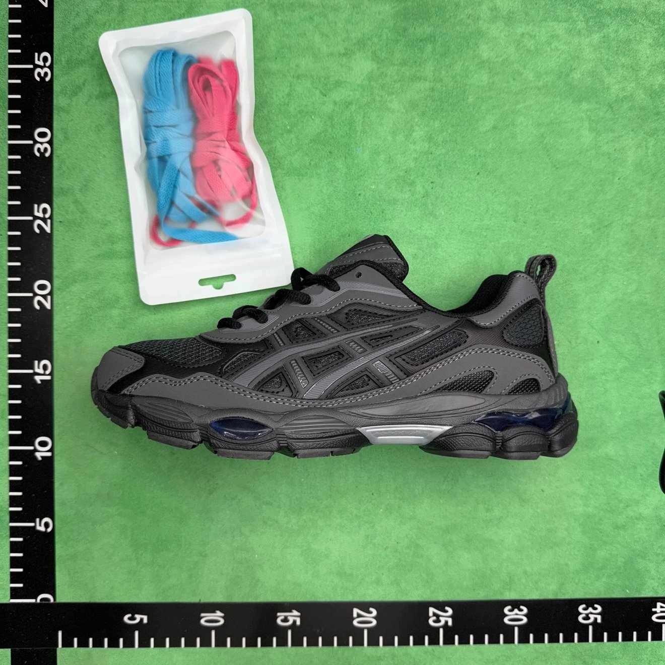 10.1203A735-001 Black