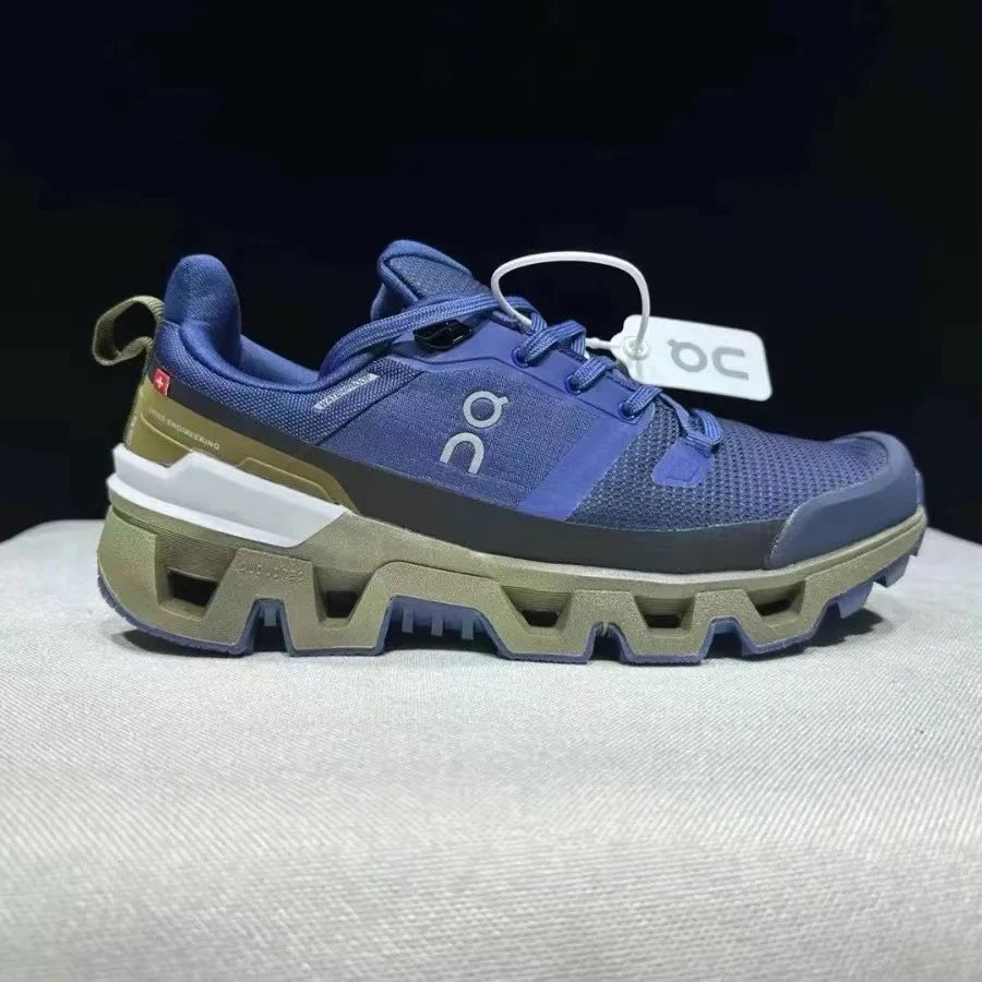 On Cloudrock Blue Tr