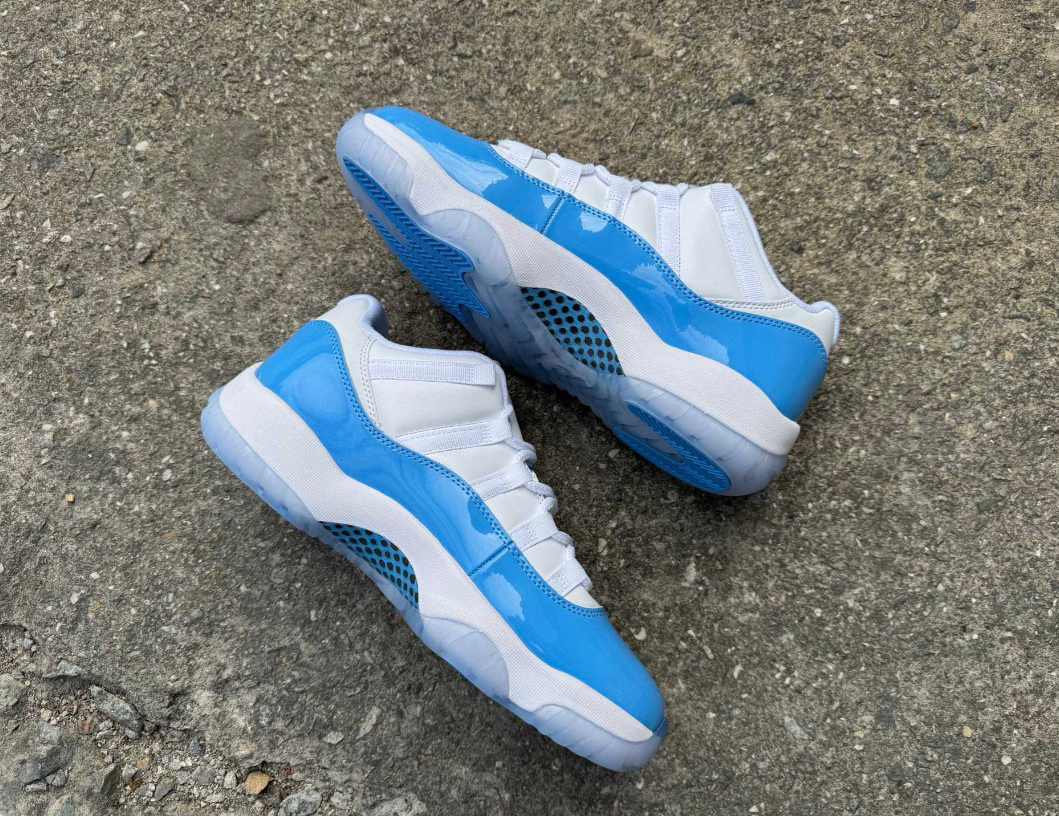Air Jordan 11 Univer