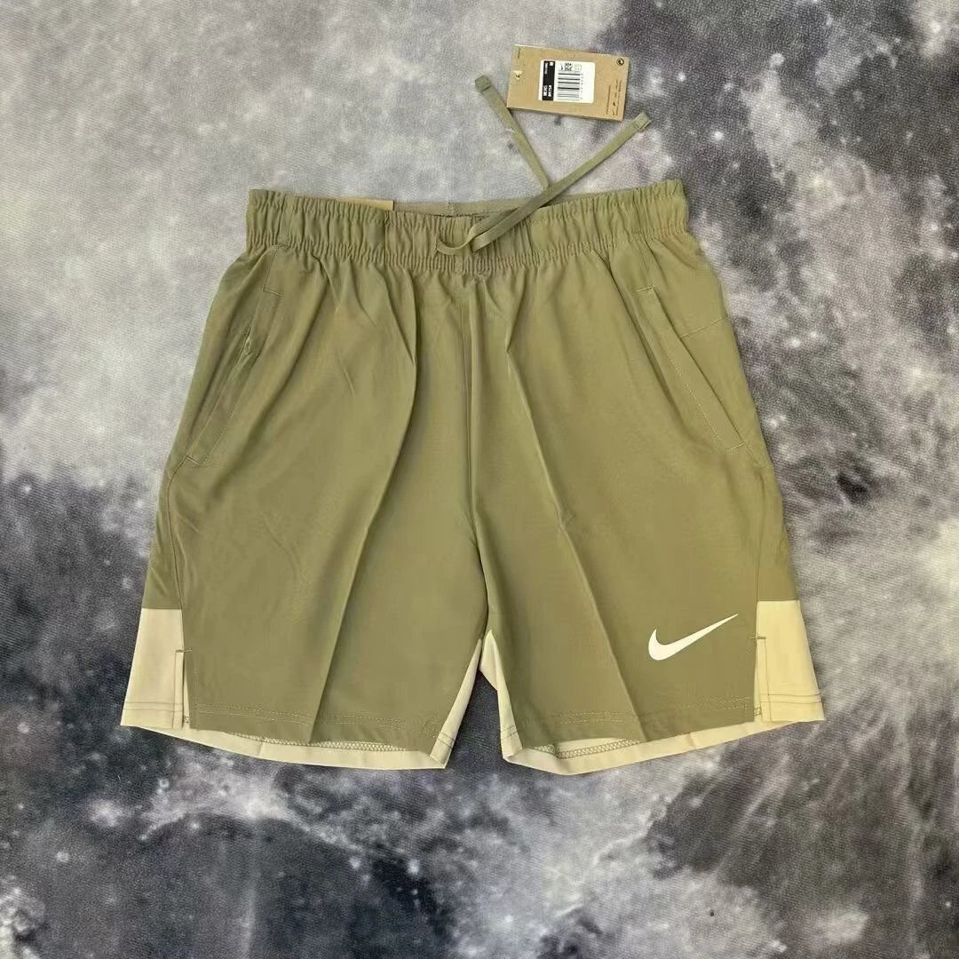 Casual Shorts with Zippered Pockets photo 7