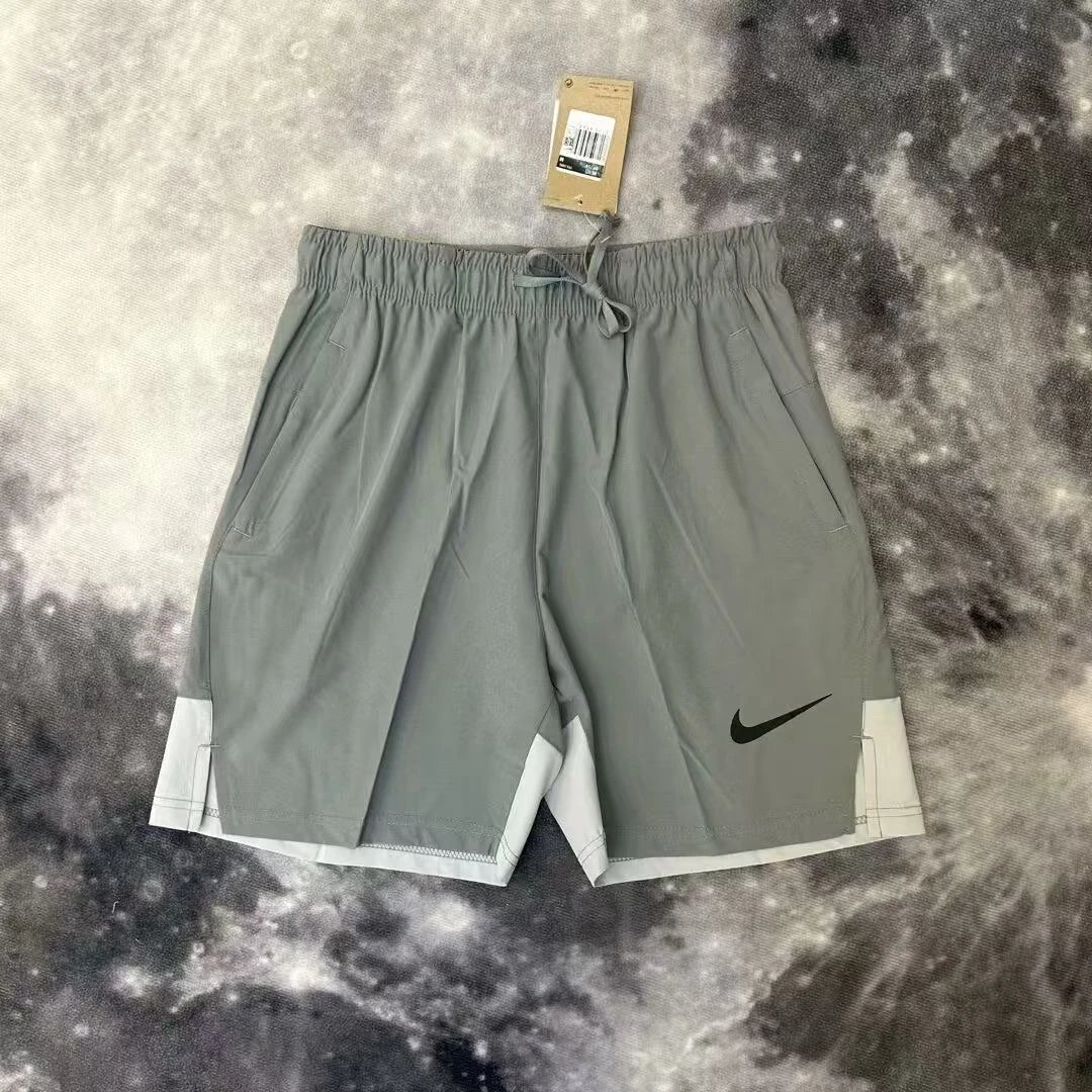 Casual Shorts with Zippered Pockets photo 8