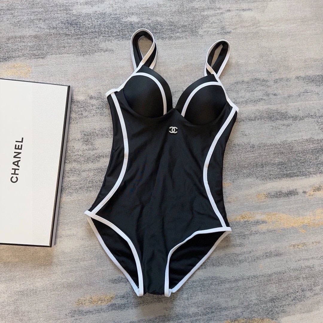 Dolce &amp; Gabbana Blue And White Ceramic Print Bikini Set