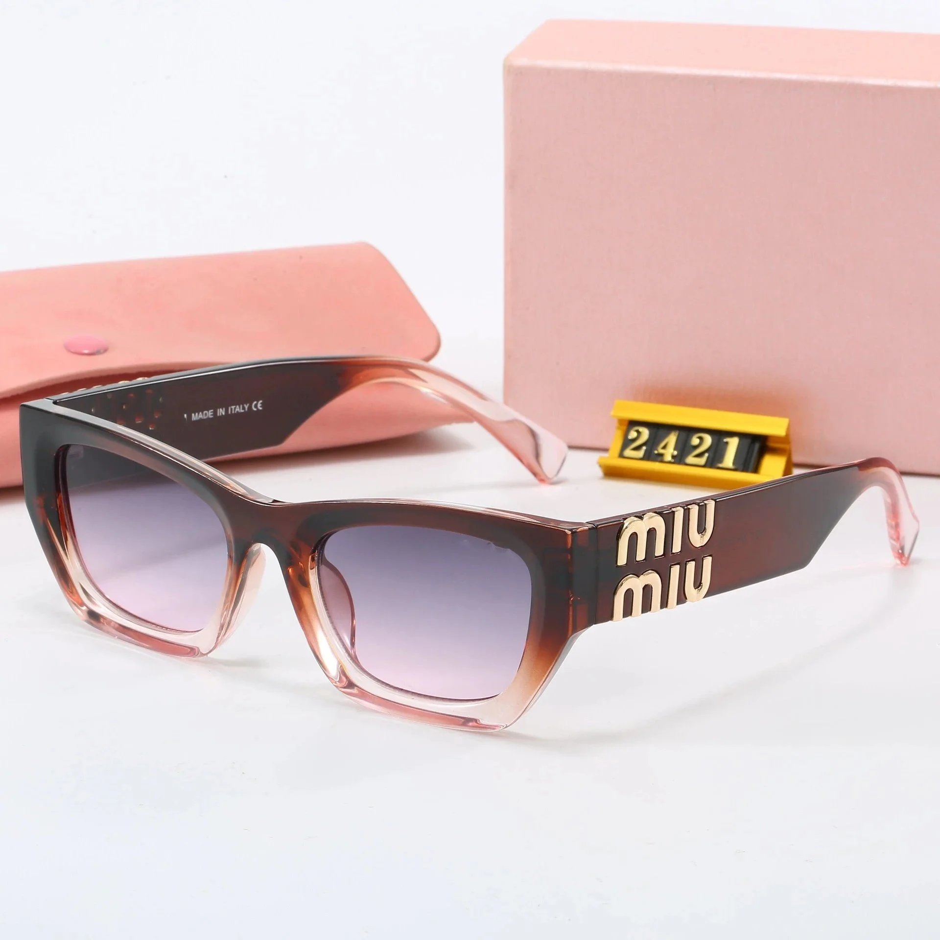 2Miu Miu