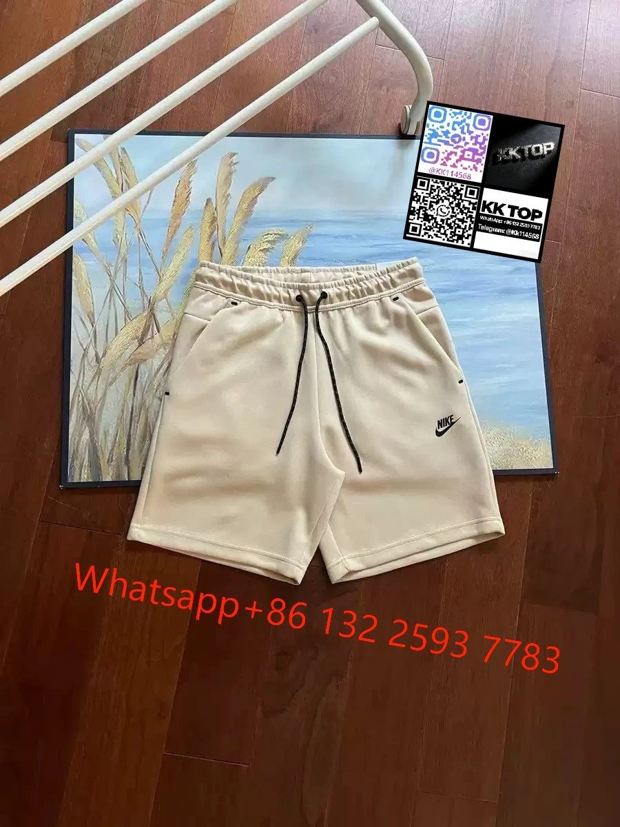 Nike Light Khaki