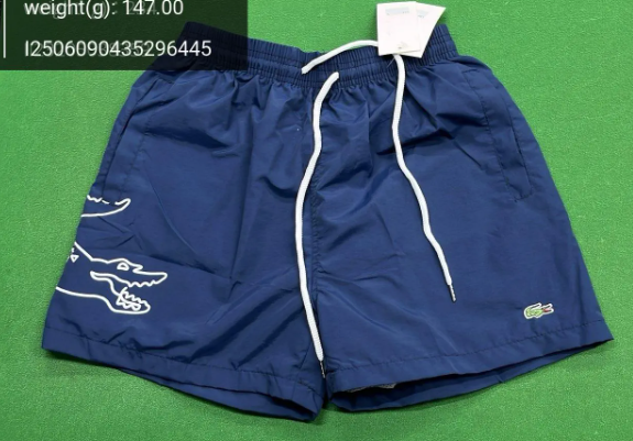 Lacoste 26