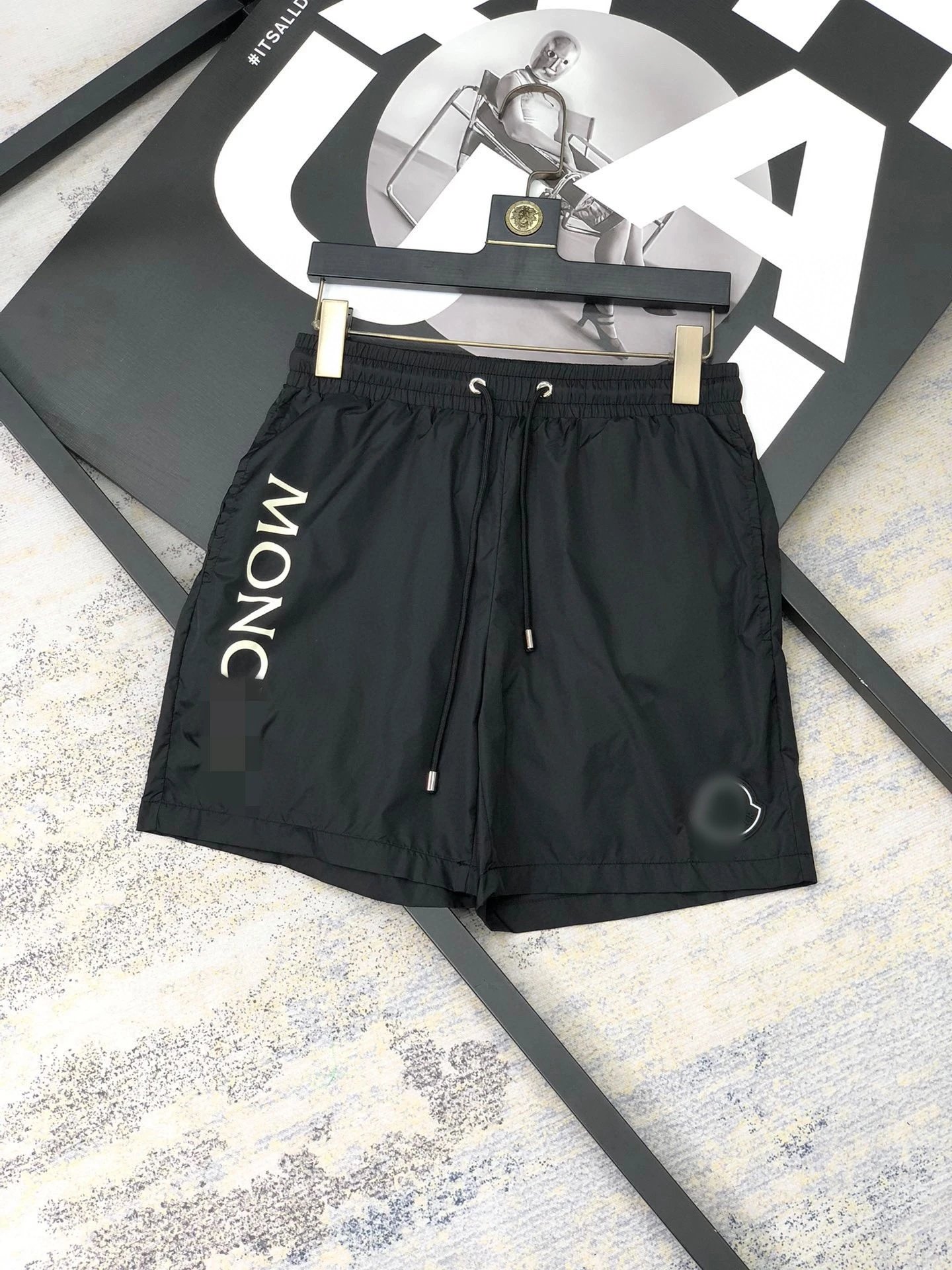 Moncler 10