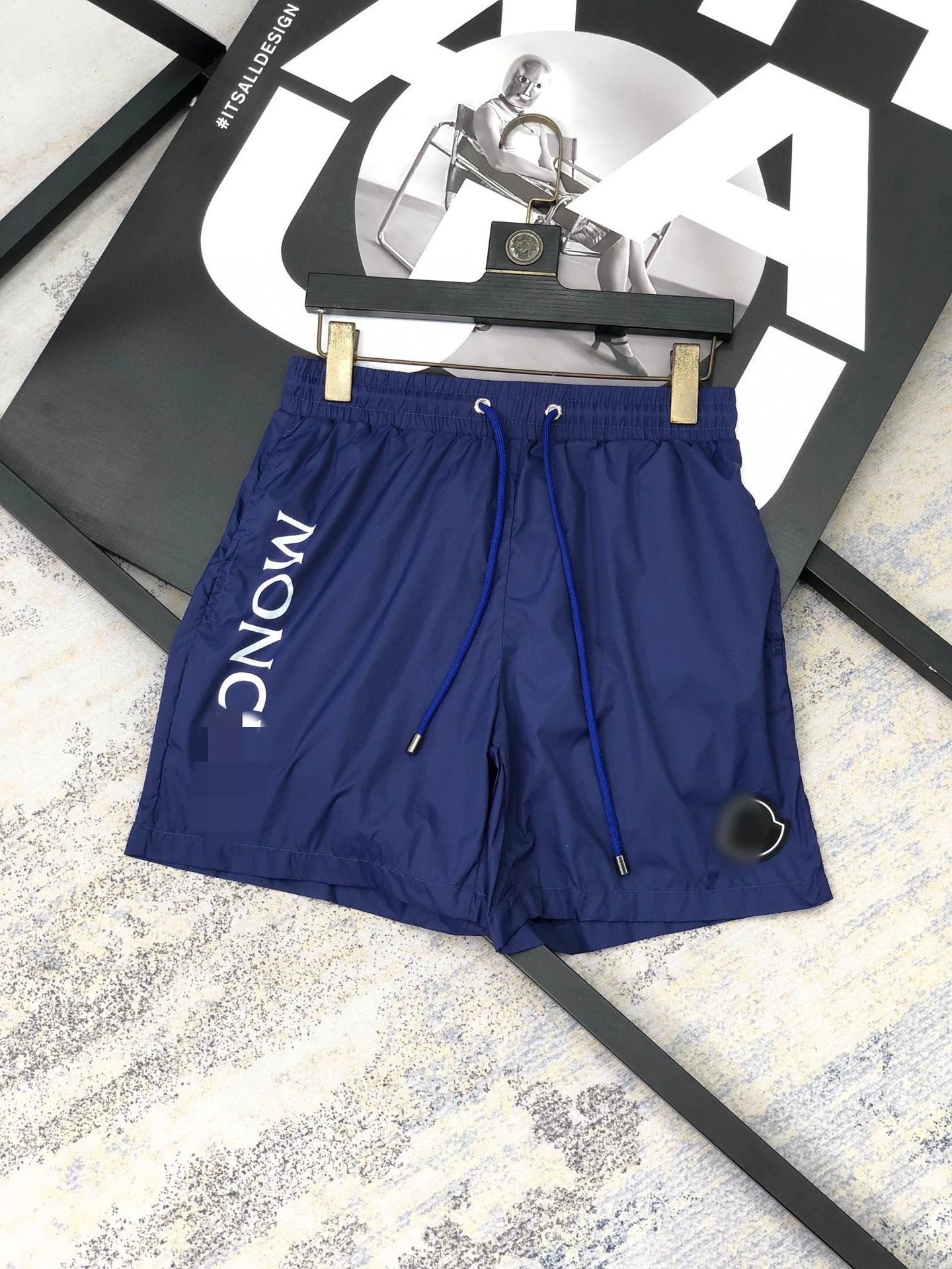 Moncler 12