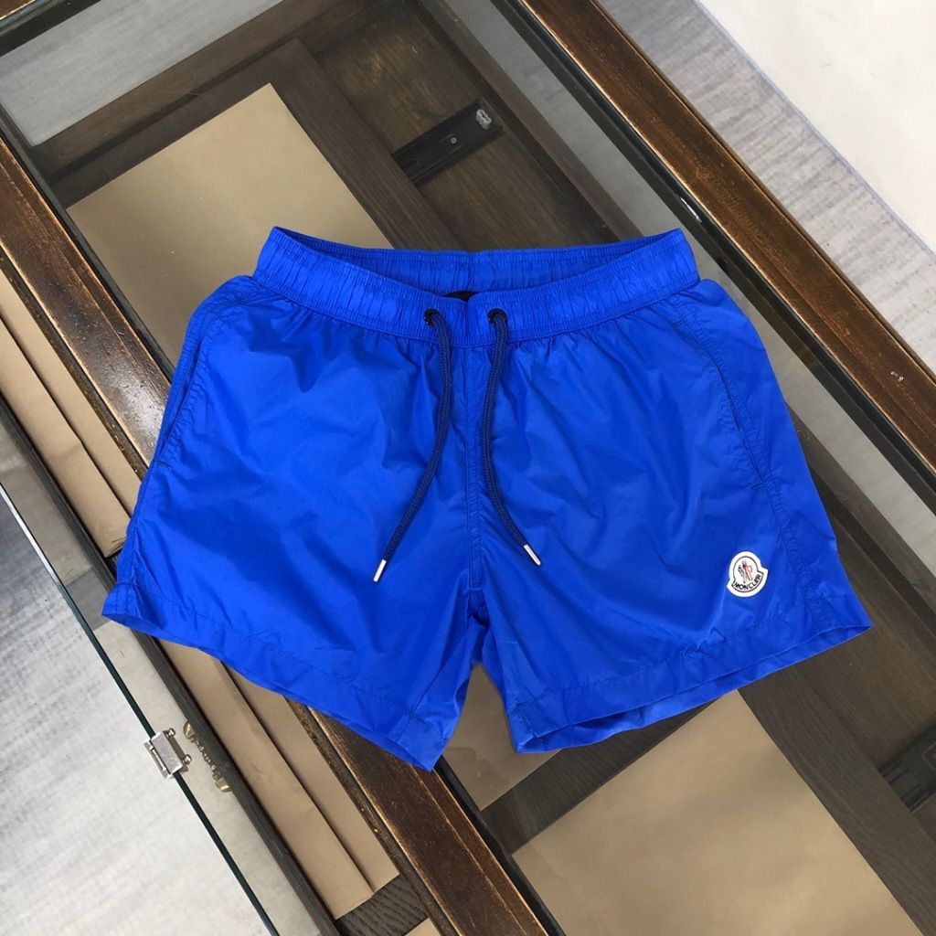 Moncler 4