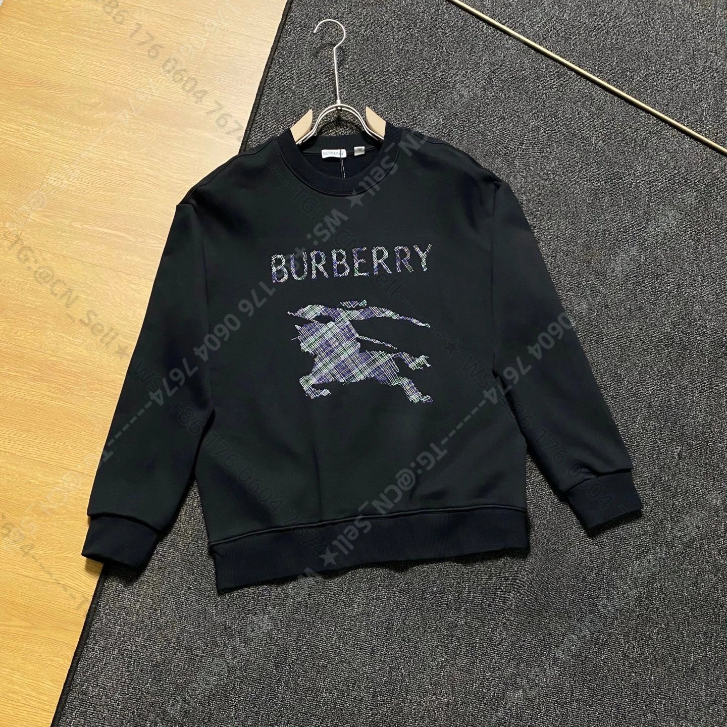 Burberry Mixed crewneck sweatshirt designs — BBR-3