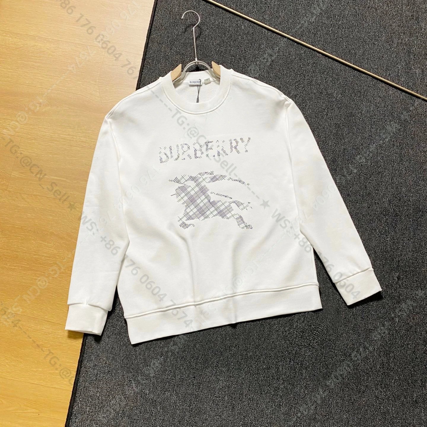 Burberry Mixed crewneck sweatshirt designs — BBR-2