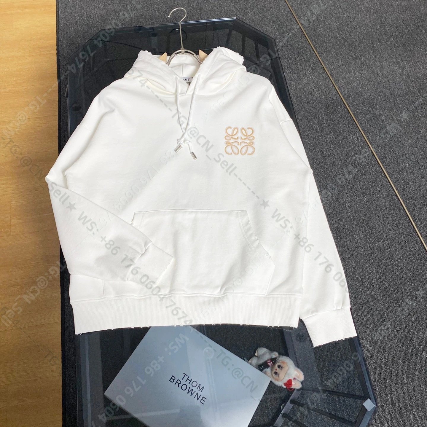 Burberry Mixed crewneck sweatshirt designs — LW-7