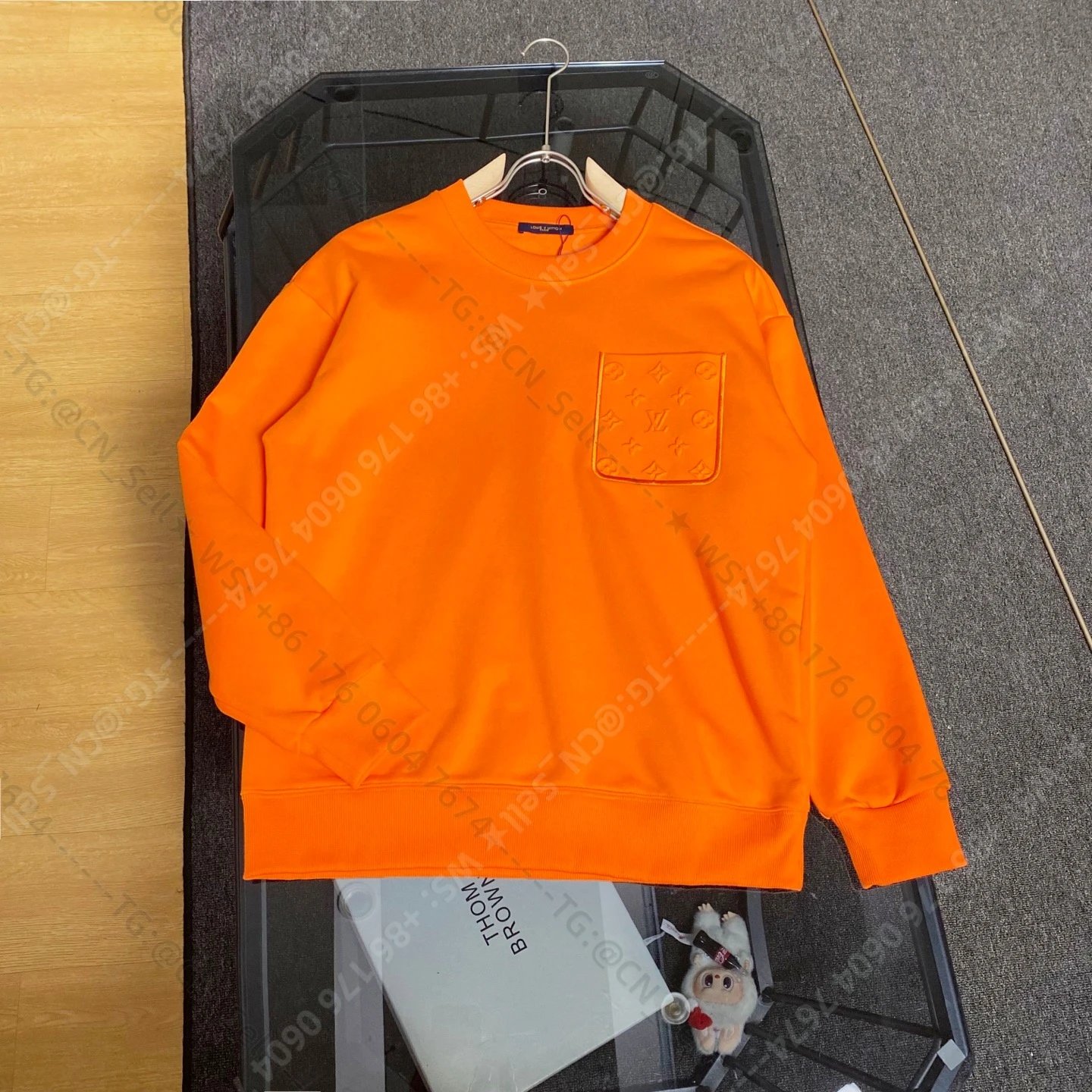 Burberry Mixed crewneck sweatshirt designs — LV-3