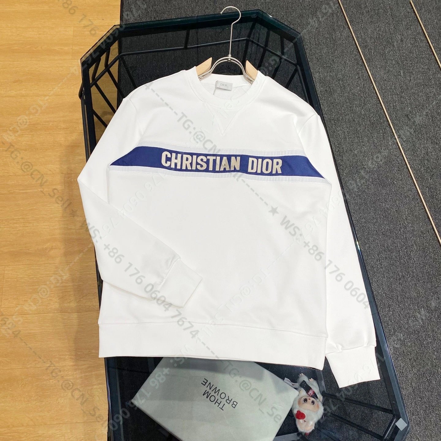 Burberry Mixed crewneck sweatshirt designs — D-2
