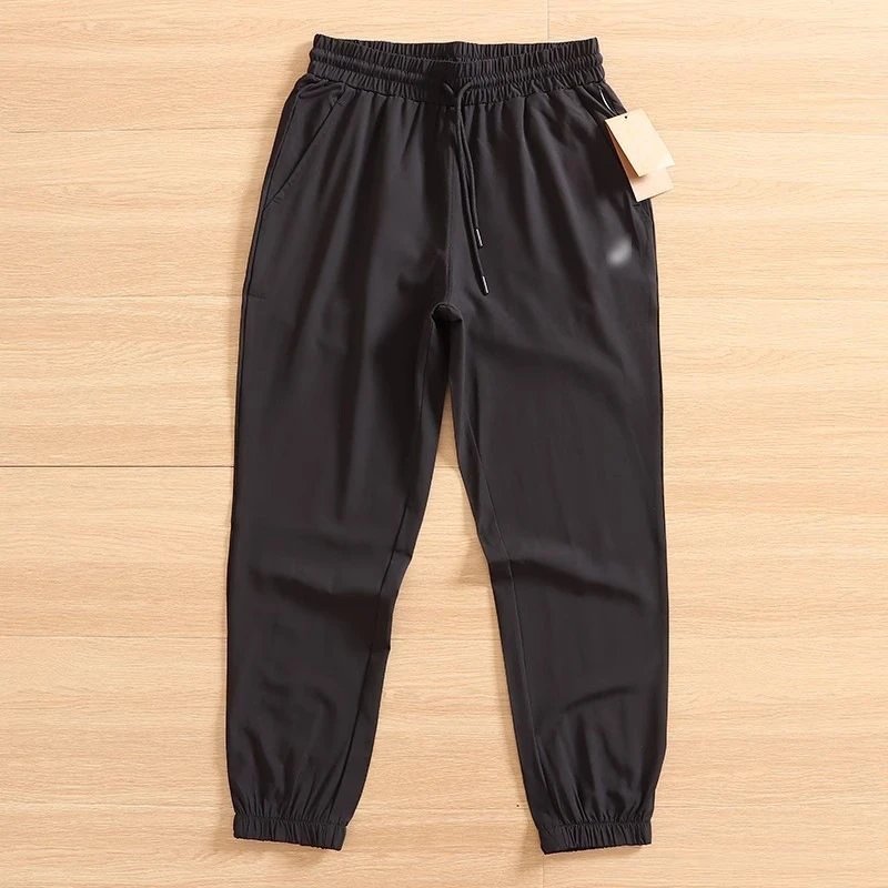 Thin - black (slanted pockets)