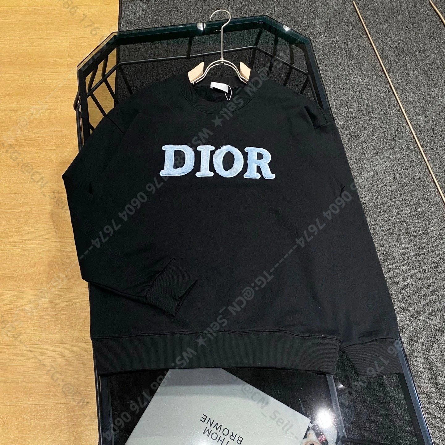Burberry Mixed crewneck sweatshirt designs — D-3
