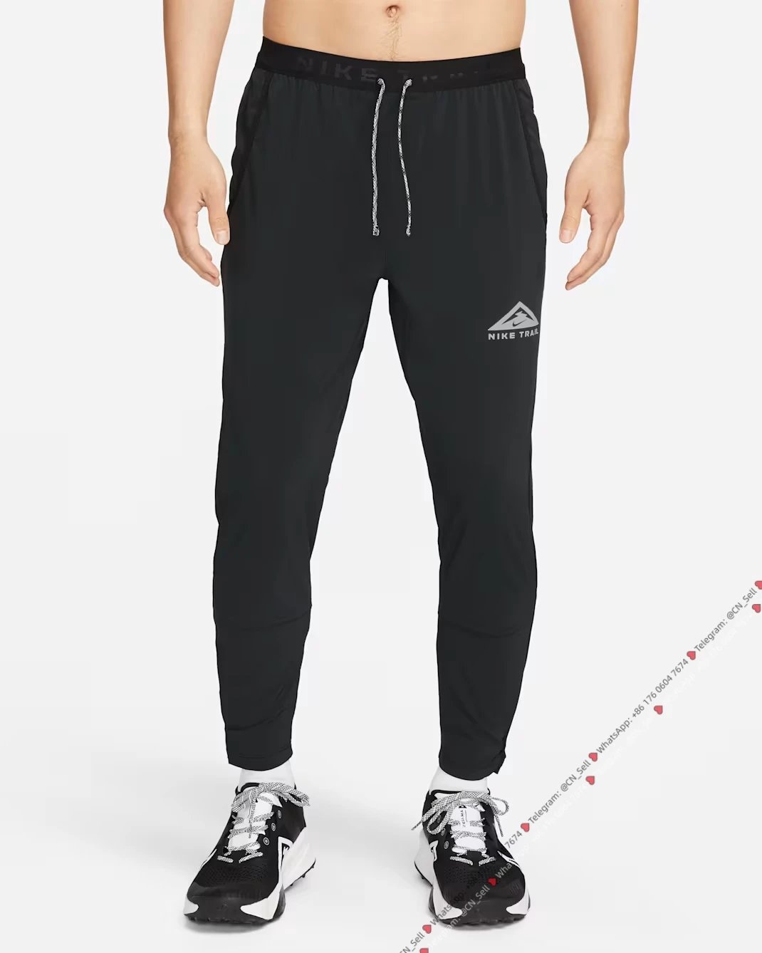 Triangle Logo Sweatpants - Black
