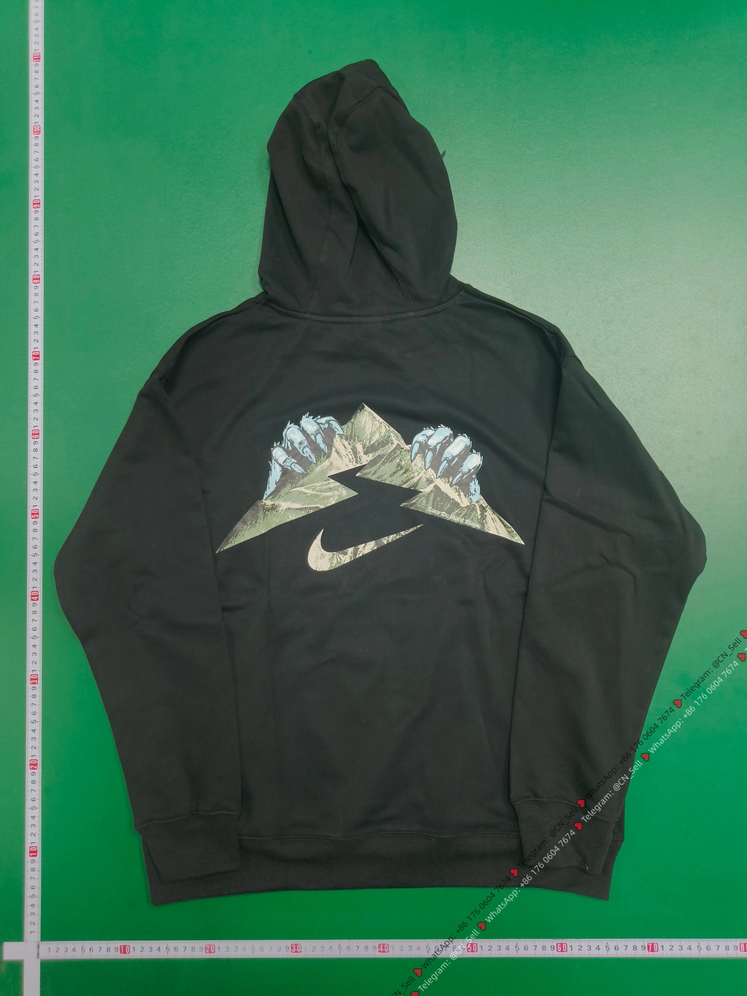 Claw Hoodie - Black
