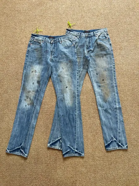 Design Distressed Washed Blue Jeans - 1