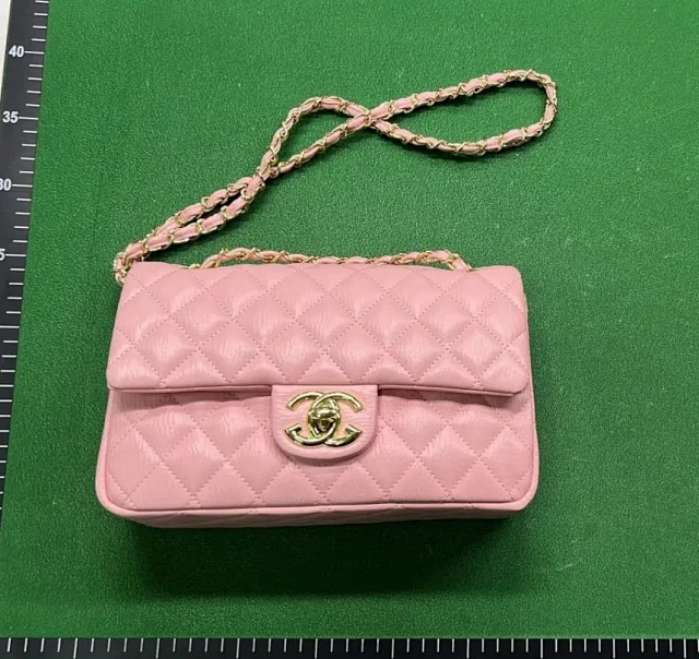 Chanel Shoulder Bags Quilted Flap Chain Bag product detail image 4