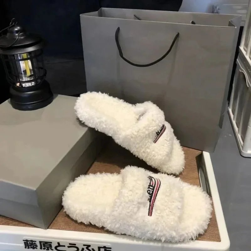 Cola White