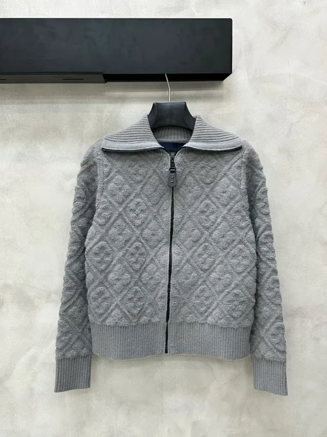 Dior Hoodies & Sweatshirts Reversible knit zip-up hoodie with all-over logo pattern product detail image 30