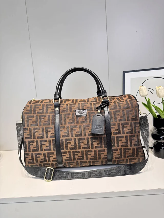 Louis Vuitton Travel Bags Monogram Duffel Bag product detail image 10