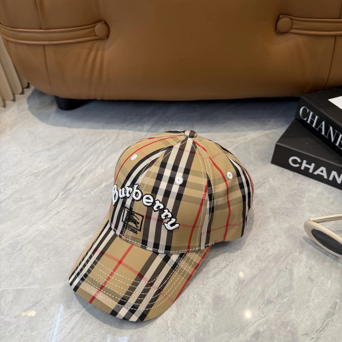 Burberry Hats Baseball caps and bucket image 2