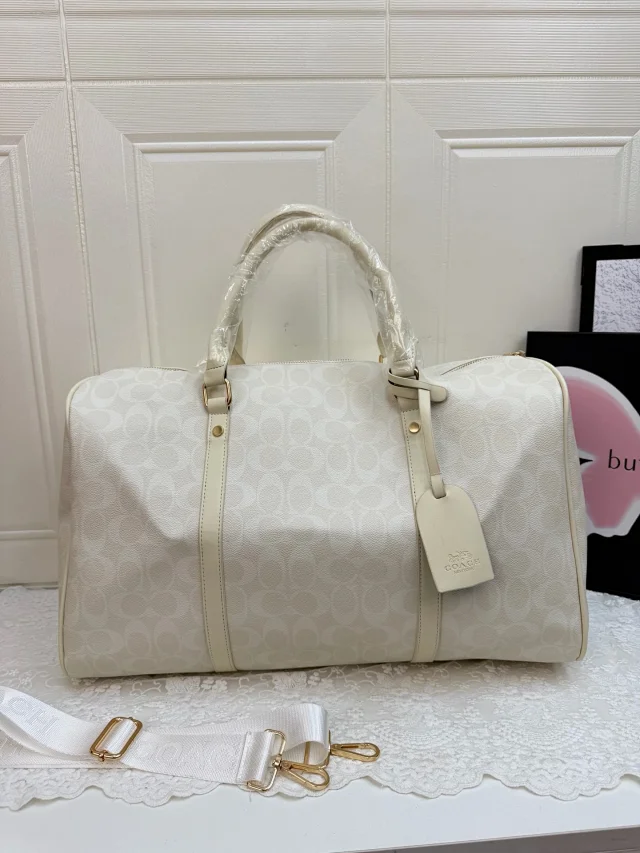 Louis Vuitton Travel Bags Monogram Duffel Bag product detail image 33