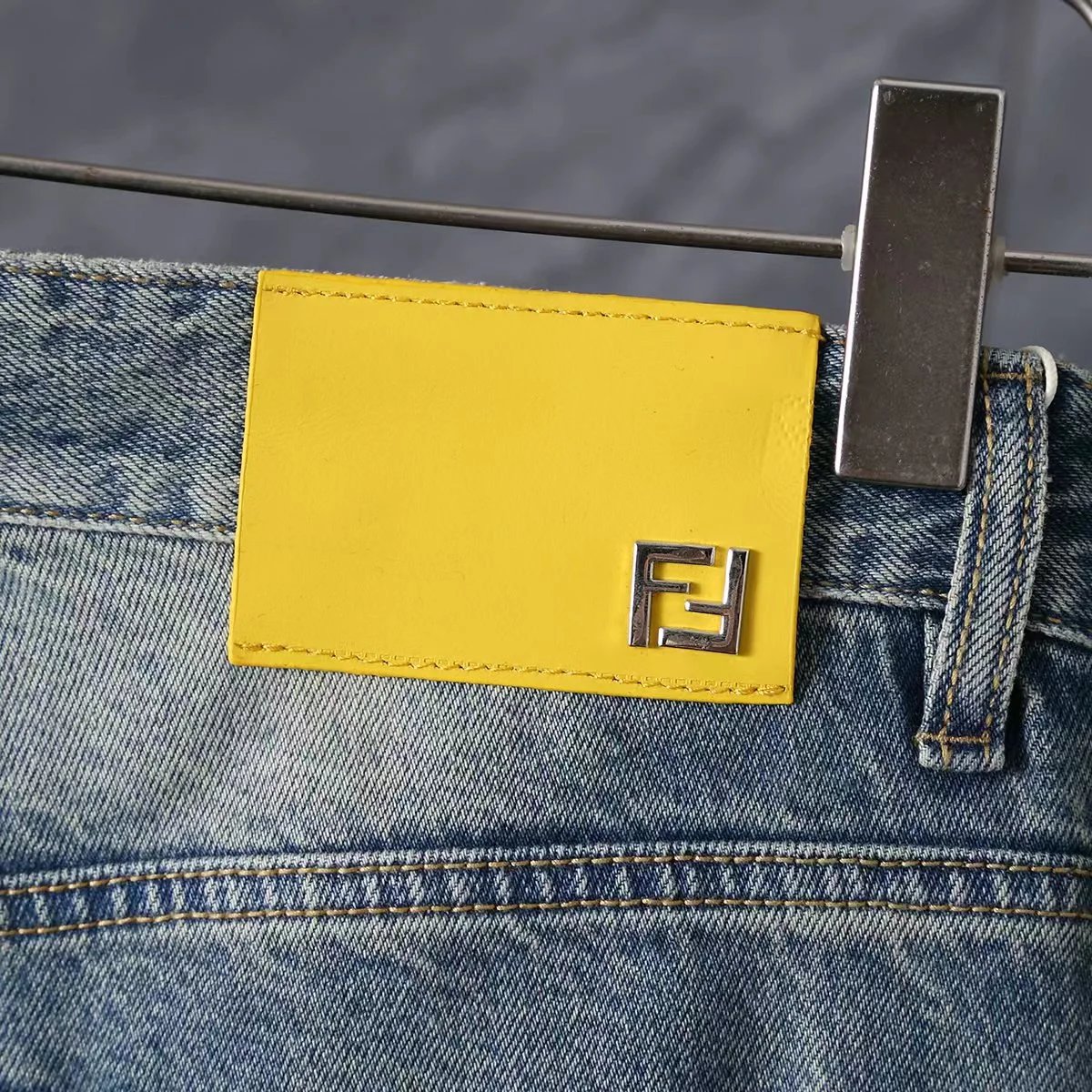 Moncler Multiple jeans models image 8