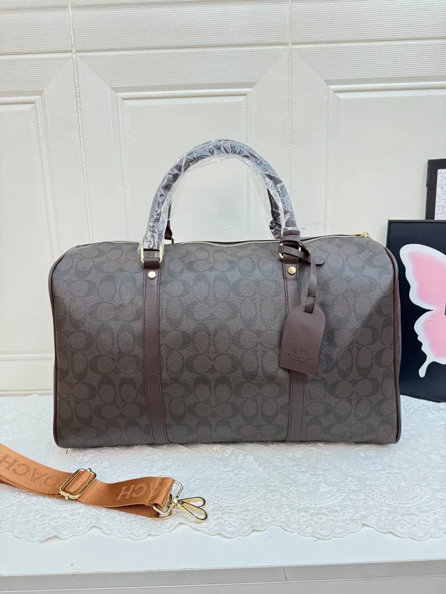 Louis Vuitton Travel Bags Monogram Duffel Bag product detail image 19