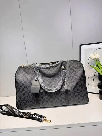 Louis Vuitton Travel Bags Monogram Duffel Bag product detail image 32