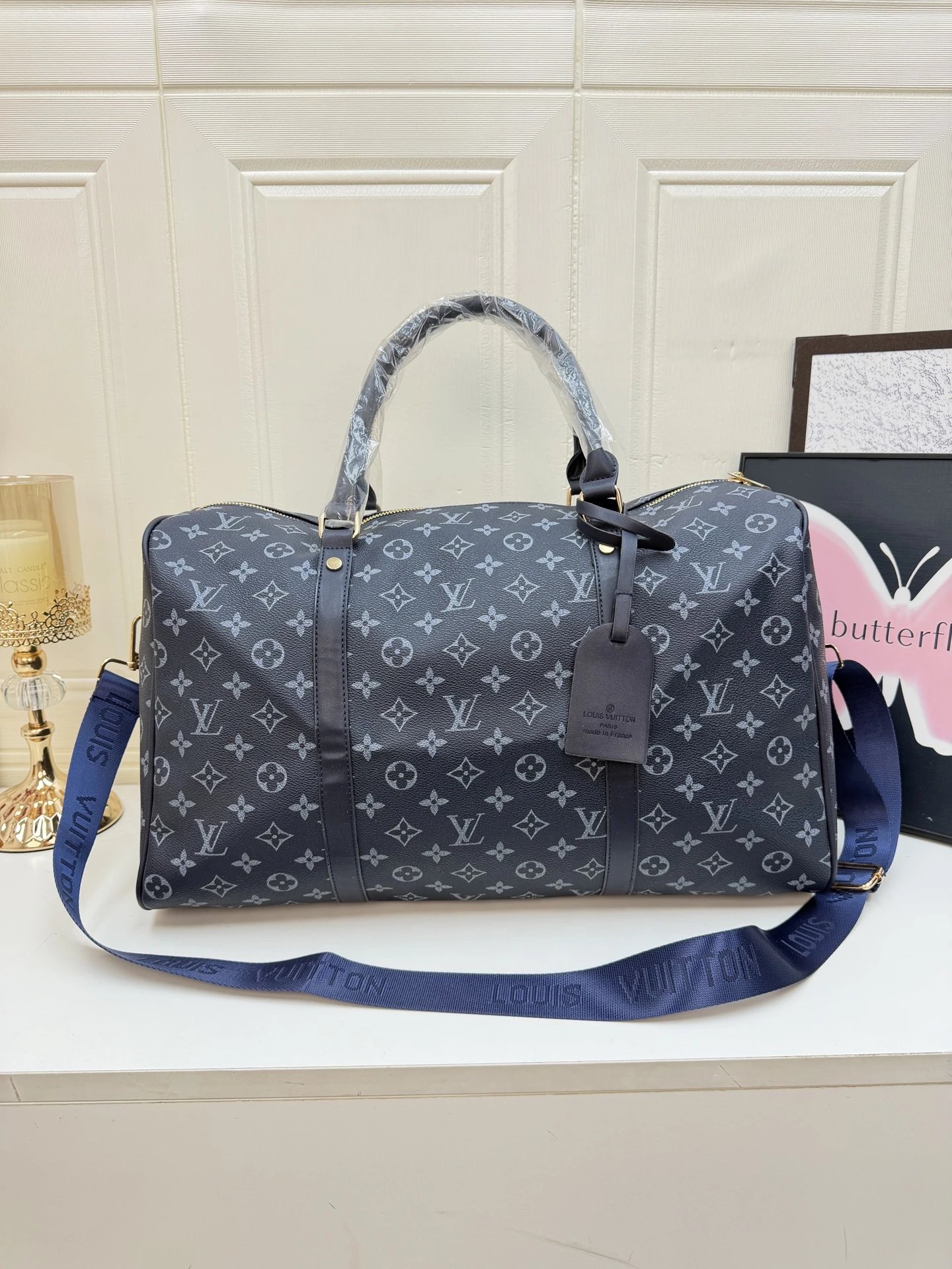 Louis Vuitton Travel Bags Monogram Duffel Bag — 25