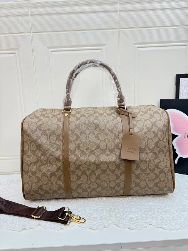 Louis Vuitton Travel Bags Monogram Duffel Bag product detail image 18