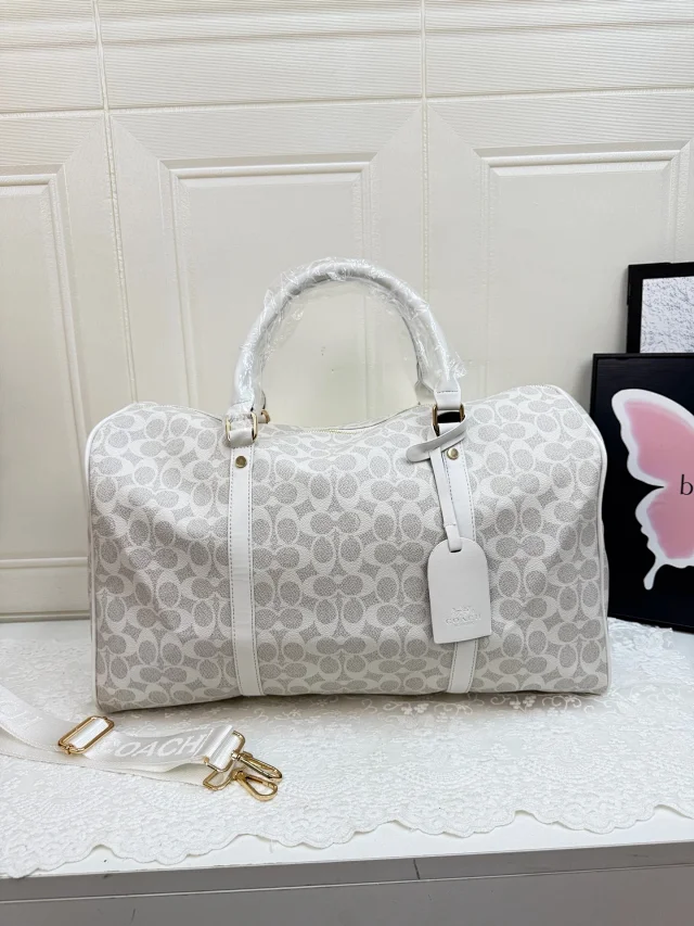 Louis Vuitton Travel Bags Monogram Duffel Bag product detail image 15