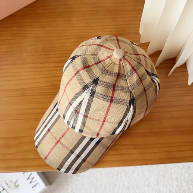 Burberry Hats Baseball caps and bucket product detail image 6
