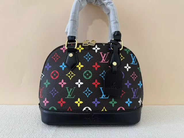 Louis Vuitton Travel Bags Monogram Duffel Bag product detail image 43