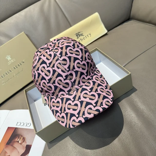 Burberry Hats Baseball caps and bucket product detail image 32