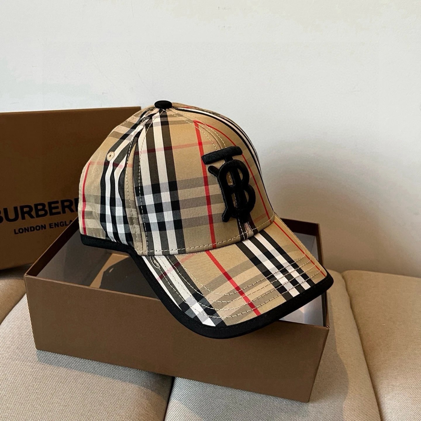 Burberry Hats Baseball caps and bucket image 9