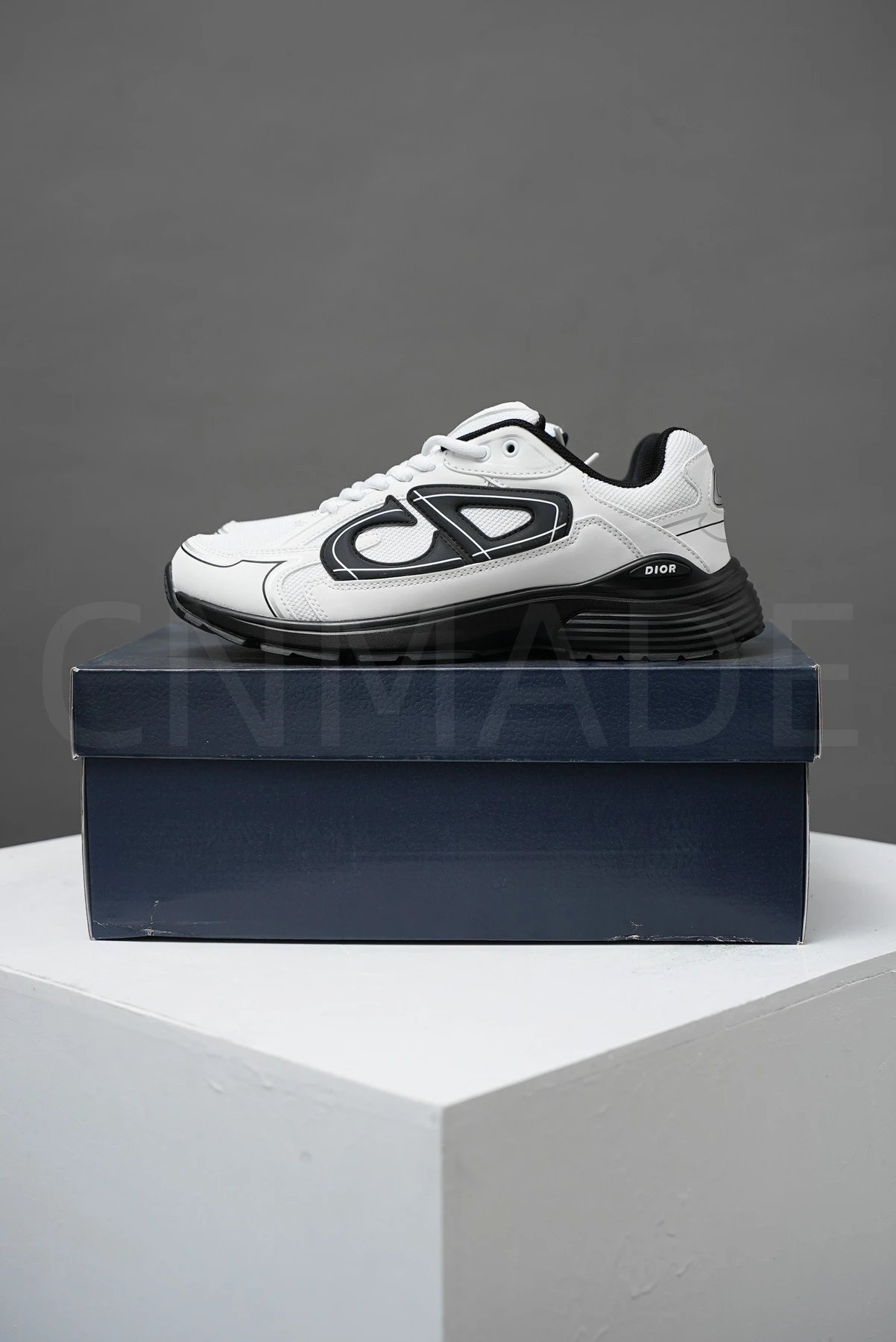 33SN279ZRD_H069 White/Black