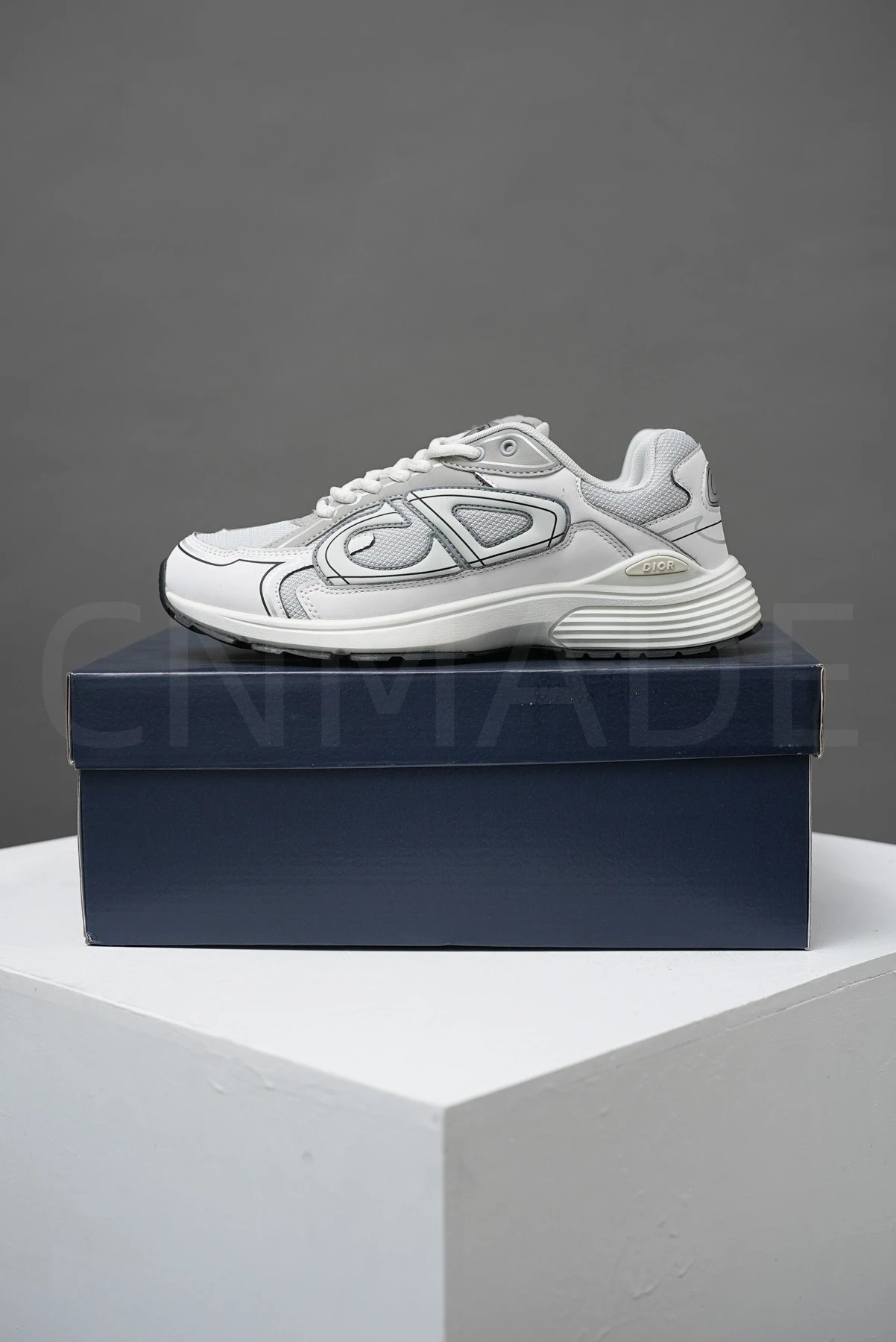 3SN279ZLZ_H860  Grey/White