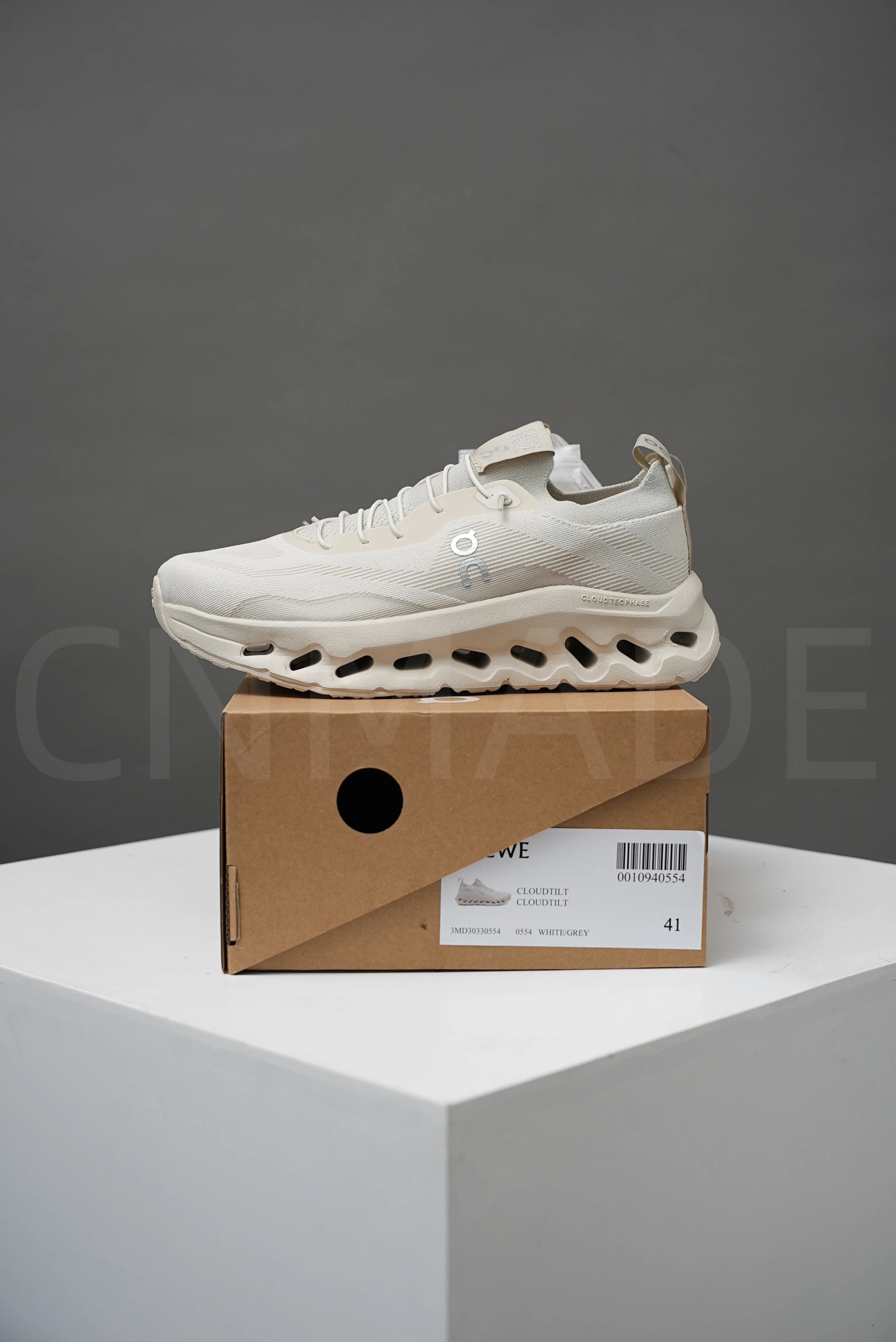 3MD30330554   0554  WHITE GREY