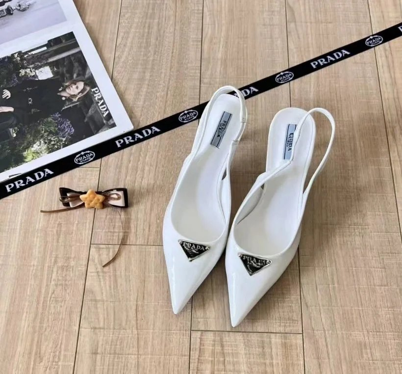 Prada High Heels Pointed-Toe Slingback Pumps — 8(Top quality)