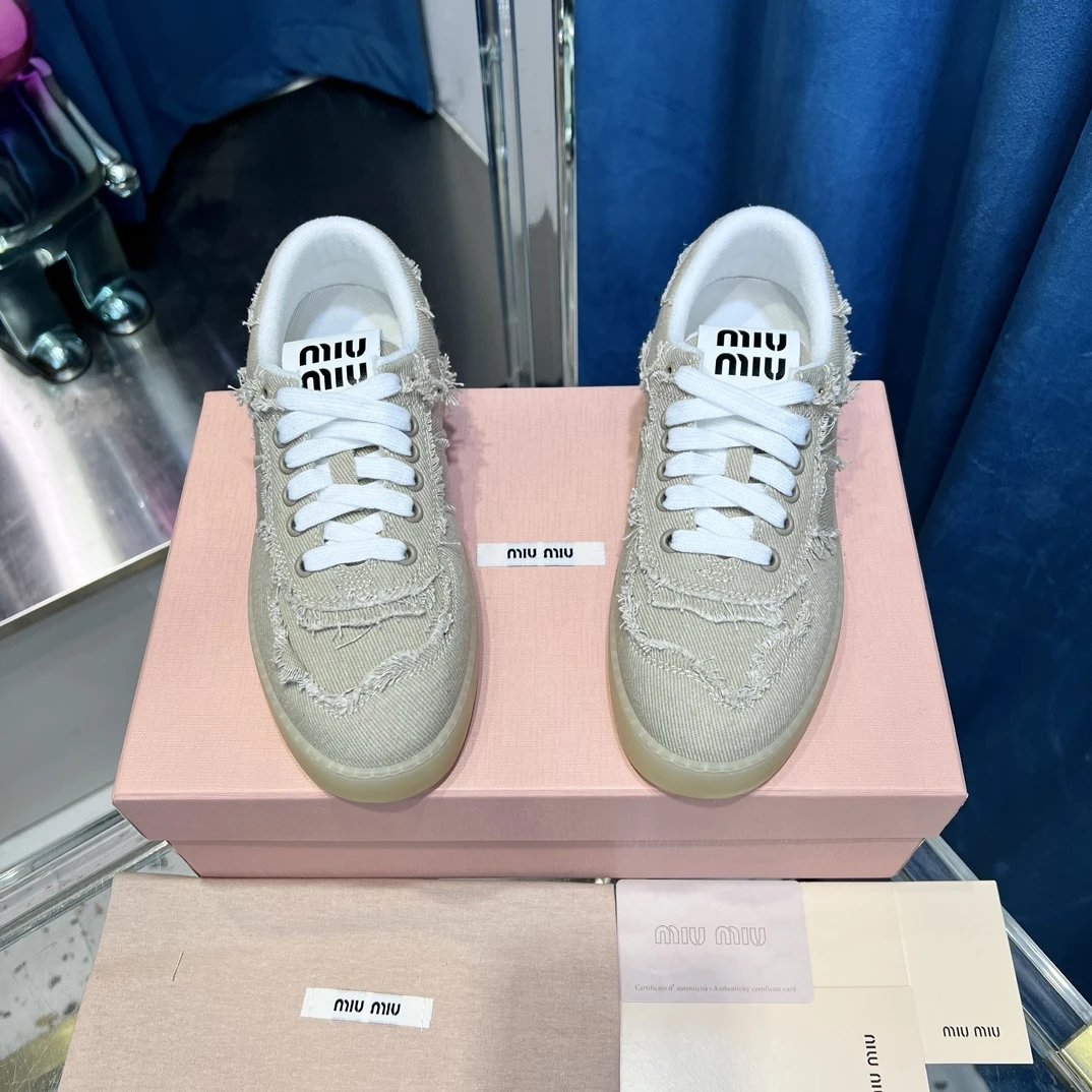 Vintage Frayed Canvas Low Top Sneakers Sage Green - Gallery Image 3 - Detailed View