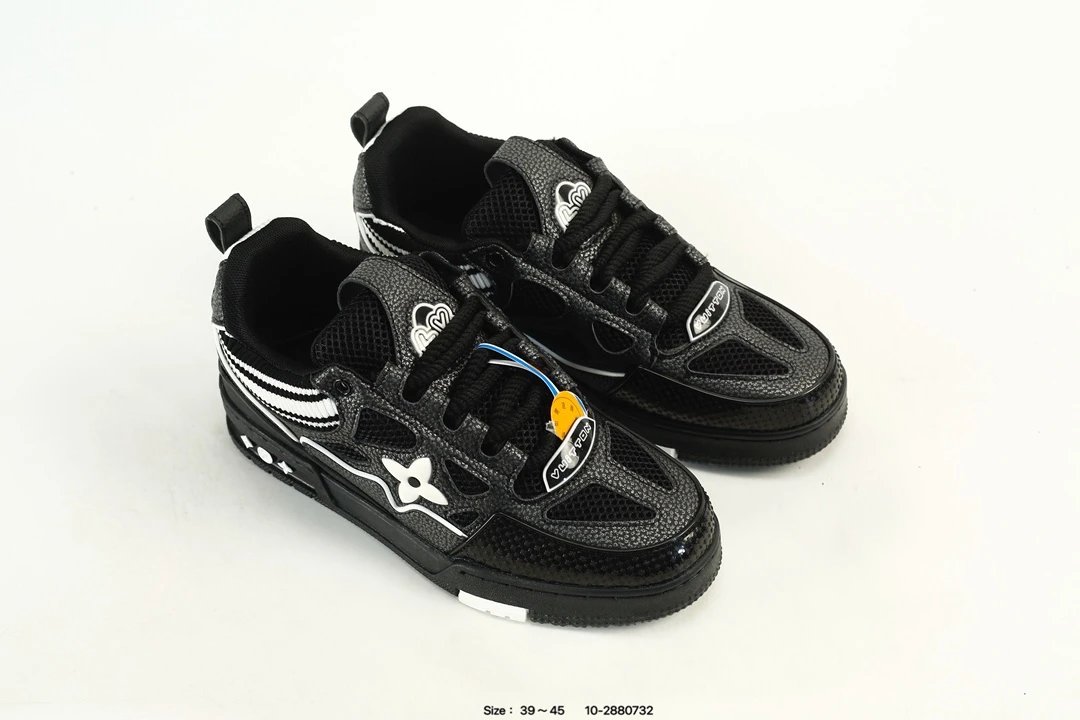 Luxury Leather Low Top Trainer Sneaker Black - Gallery Image 8 - Detailed View