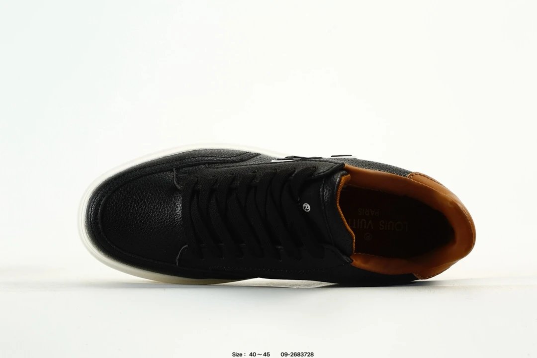 Low Top Leather Sneakers with Lace-Up Design Black Tan - Gallery Image 4 - Detailed View